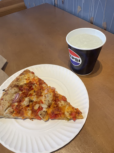 Opinii despre LOCAL Pizza în Victoria - Hospitality and gastronomy