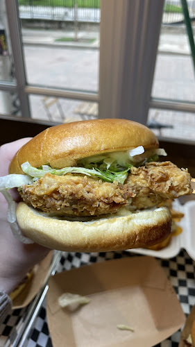 Comentarii opinii despre Cabano's Cheeseburgers