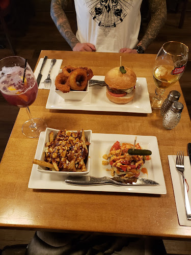 Opinii despre Prime Burger Bar în Ottawa - Hospitality and gastronomy