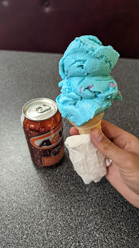 Opinii despre Cherries Ice Cream Parlour în Duncan - Hospitality and gastronomy