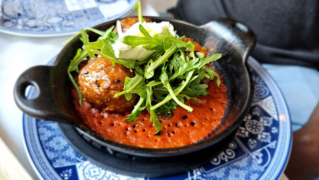 475 Howe St, Vancouver, BC V6B 2B3