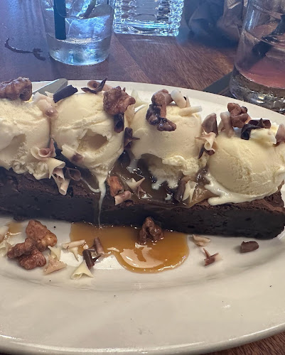 259 Northfield Dr E, Waterloo, ON N2K 0G5