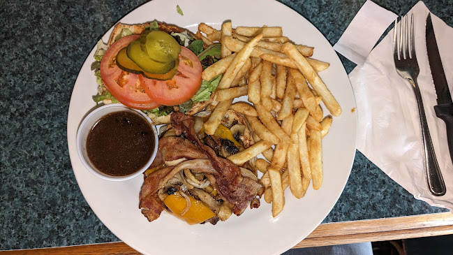 Comentarii opinii despre Back Eddy Pub