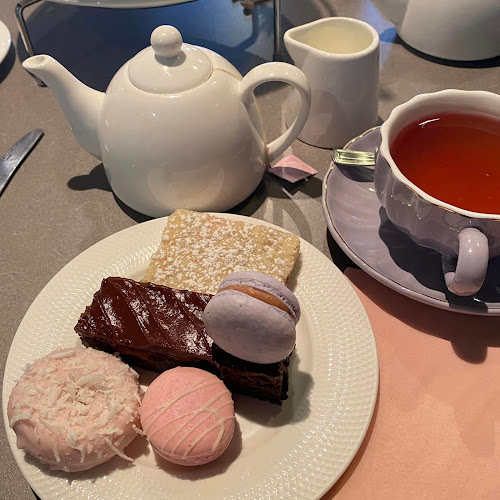 macaronZ - Hospitality and gastronomy