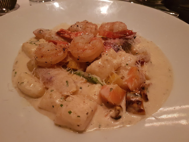 Comentarii opinii despre XIX Nineteen