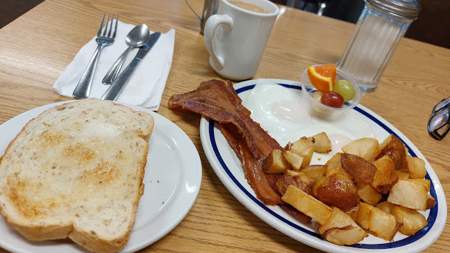 Opinii despre Taunte Maria's Restaurant în Saskatoon - Hospitality and gastronomy