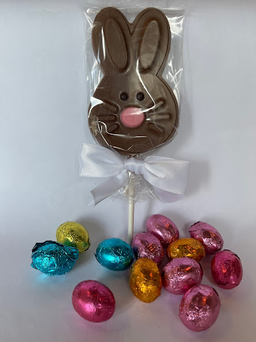 712 Lakeview Dr, Kenora, ON P9N 3P7