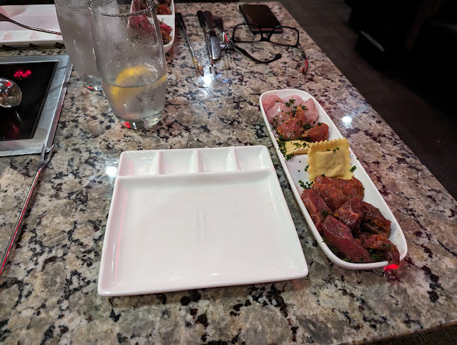 2920 Calgary Trail NW #117, Edmonton, AB T6J 7C2