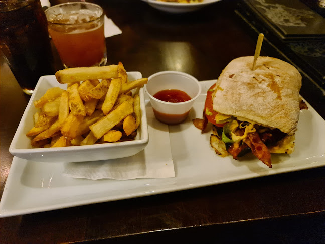 Lions Pub - Vancouver