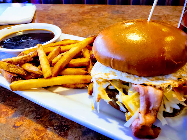 RnR Family Restaurant (McPhillips) - Hospitality and gastronomy