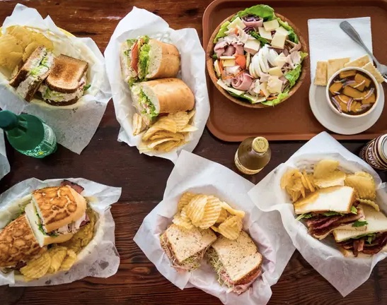 Pine & Dine Restaurant and Bar - Edmonton