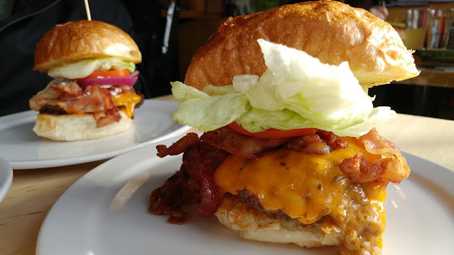 The Cannibal Cafe - Hospitality and gastronomy