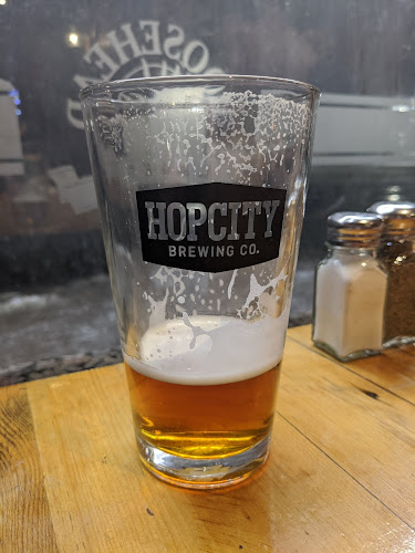 25 Tapiola Crescent, Ottawa, ON K1T 2J7