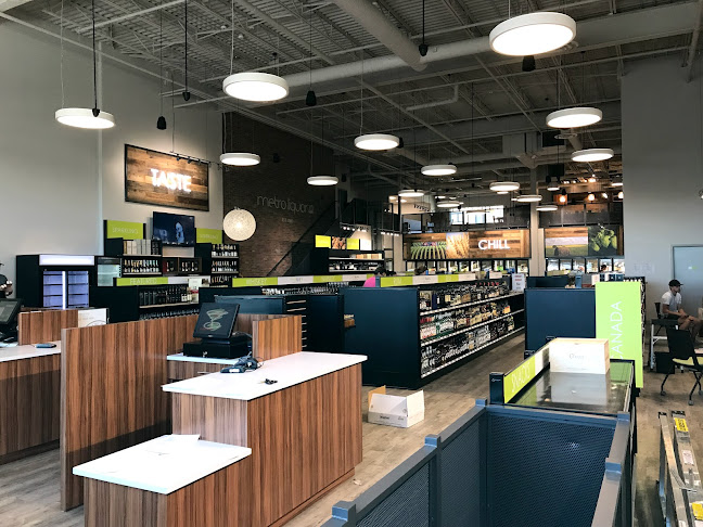 Metro Liquor Acre 21 - Hospitality and gastronomy