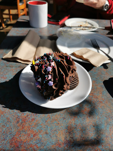 1701 Government St, Victoria, BC V8W 1Z4