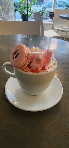 Cadeaux Bakery - Vancouver