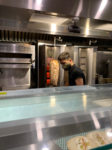 Zay Zaman Shawarma - Hospitality and gastronomy