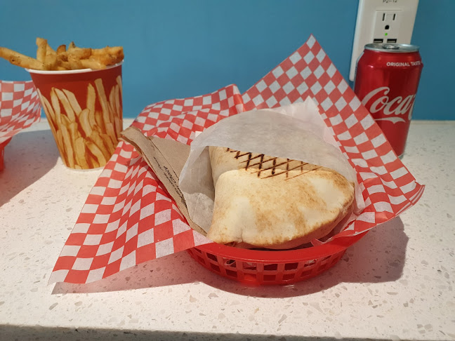 Comentarii opinii despre Donair Dude Lonsdale Ave