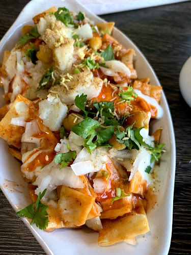 Comentarii opinii despre Desi Bites Restaurants Dine In & Takeout Juice Bar