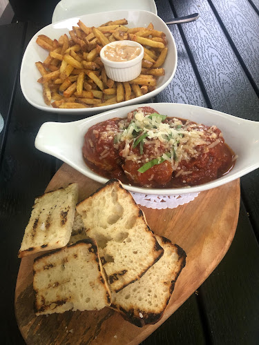 Seasoned Restaurant - Hospitality and gastronomy