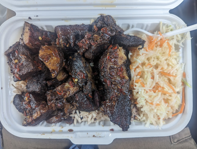 Opinii despre Caribbean Jerk Pit în Richmond Hill - Hospitality and gastronomy