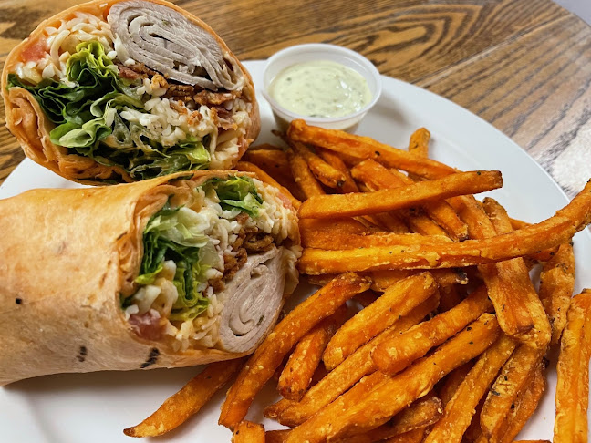 Comentarii opinii despre The Roster Sports Club Bar & Grill