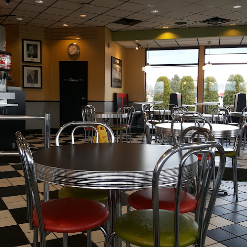 Triple O's - Hospitality and gastronomy