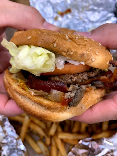 Five Guys - Hospitality and gastronomy