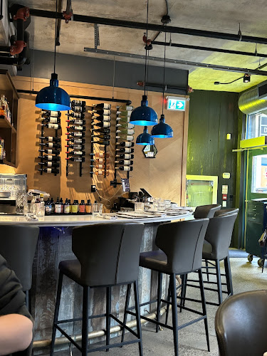 Undefined - Hamilton