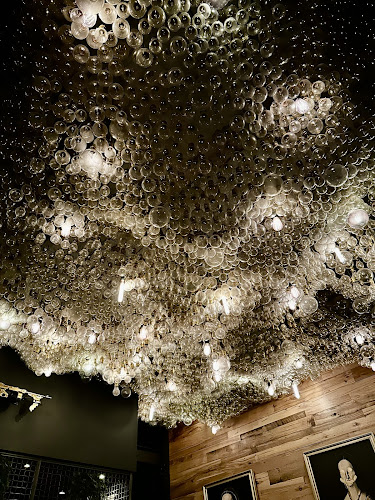 Shelter Cocktail Bar - Hospitality and gastronomy