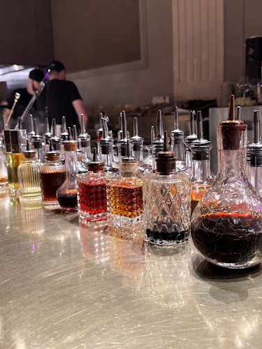 62 Sparks St., Ottawa, ON K1P 5A5