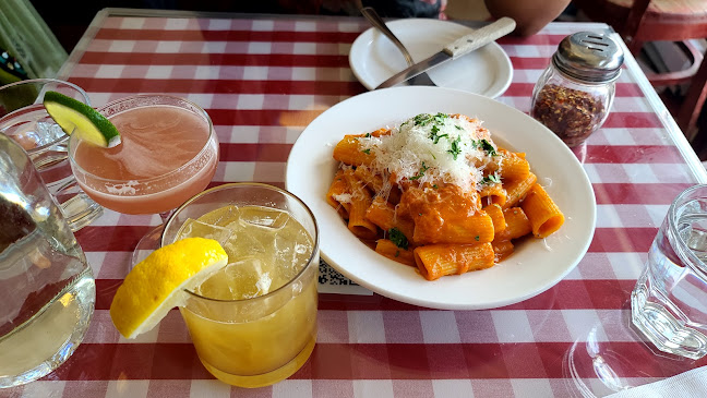 1281 Bloor St W, Toronto, ON M6H 1N7