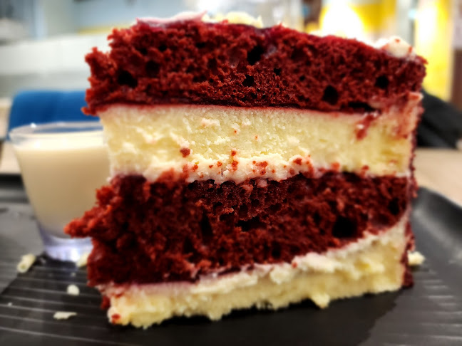 Comentarii opinii despre D Spot Dessert Cafe Calgary 17th Ave