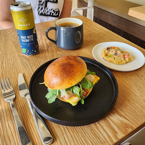 Poolhouse Cafe & Roastery- Formerly Madhatter Coffee Roastery - Medicine Hat