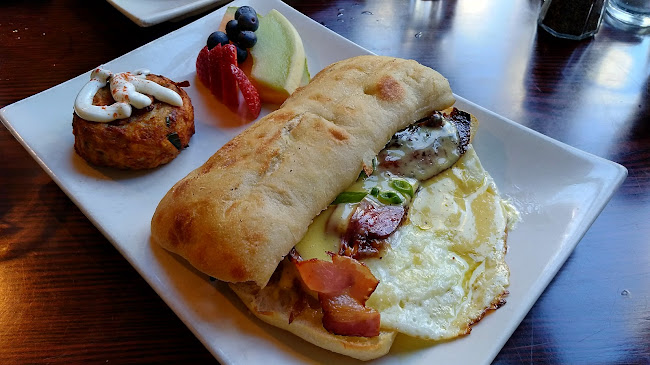 The Tilted Dog Pub & Kitchen - Toronto