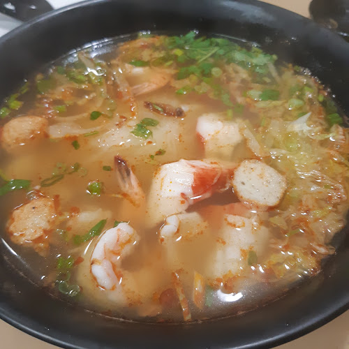 Delicious Pho Restaurant 10725 98 St NW (China Town) - Hospitality and gastronomy