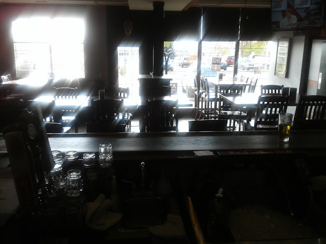 2 Spruce Center Southwest, Calgary, AB T3C 3B7