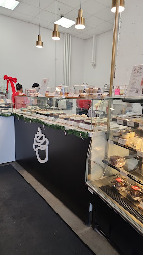 Lime Green Tower, 30 Brentwood Common NW Unit 120, Calgary, AB T2L 2L8