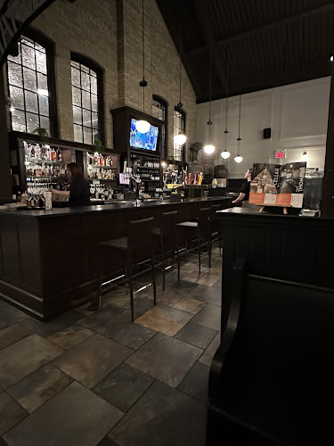 4336 King St E, Kitchener, ON N2P 3W6