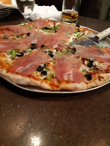 431 41 Ave NE, Calgary, AB T2E 2N4