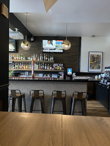 Pizzeria Via Napoli - Etobicoke