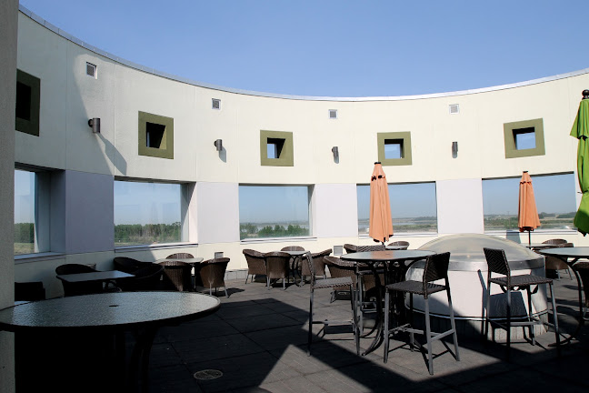 Glasshouse Kitchen|Bar - Hospitality and gastronomy