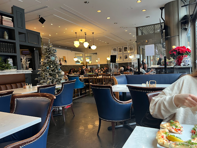 773 Hornby St, Vancouver, BC V6Z 1S4