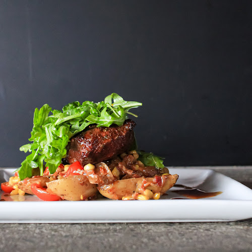 19 Okanagan Grill + Bar