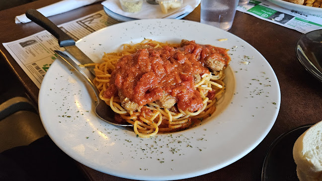 Opinii despre Queen's Coach Family Restaurant în Niagara Falls - Hospitality and gastronomy