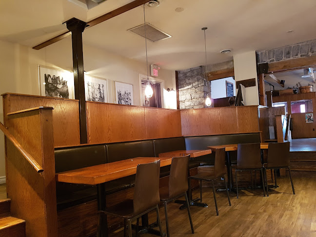 369 King St E, Kingston, ON K7K 2Y1