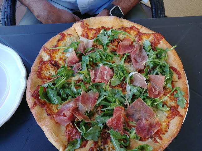 60 Walnut St S, Hamilton, ON L8N 2L1