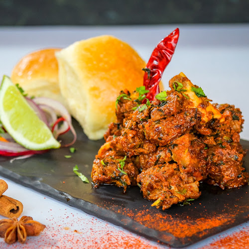 1148 Davie St, Vancouver, BC V6E 1N1