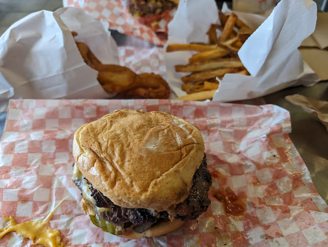 Shamrock Burgers - Hospitality and gastronomy