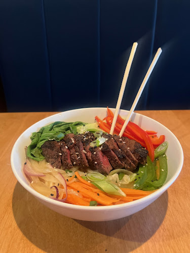 40 Lakeshore Rd E, Mississauga, ON L5G 1C8